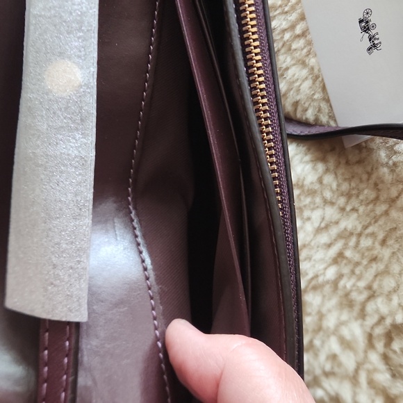 Beautiful NWT Coach Victorian Floral Hayden Berry Foldover Crossbody Clutch 🌺♥️ - Picture 12 of 17